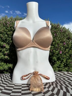 Victoria's Secret Very Sexy multi-way push-up bra 34DD & VS pouch w/clear straps